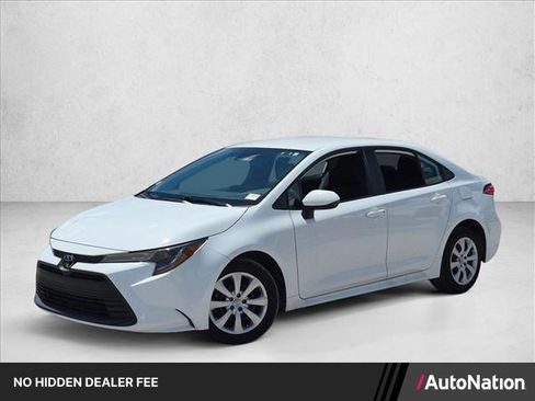 Used 2023 Toyota Corolla LE FWD image 1