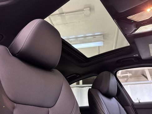 Used 2023 BMW 330e w/ M Sport Package RWD image 15