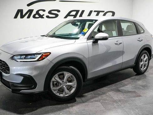 Used 2023 Honda HR-V LX image 2