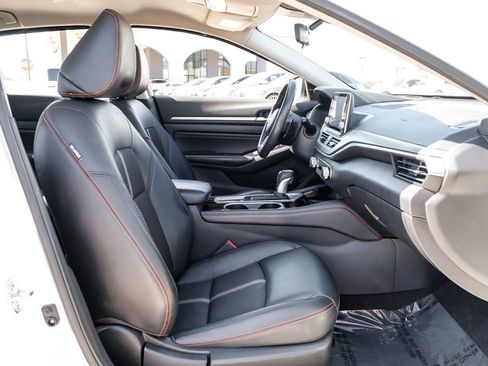Used 2023 Nissan Altima 2.5 SR AWD/4WD image 33