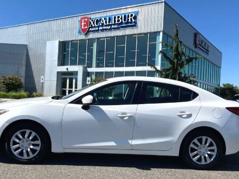 Used 2016 MAZDA MAZDA3 i Sport FWD image 8