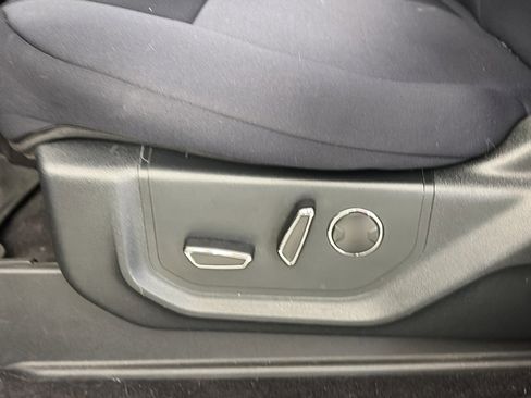 Used 2015 Ford F150 XLT w/ Equipment Group 302A Luxury image 24