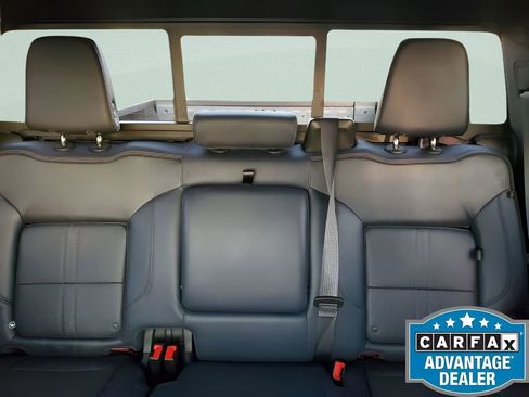 Used 2022 Chevrolet Silverado 1500 High Country w/ High Country Premium Package image 15