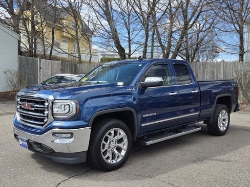 Used 2017 GMC Sierra 1500 SLT w/ SLT Premium Package image 2