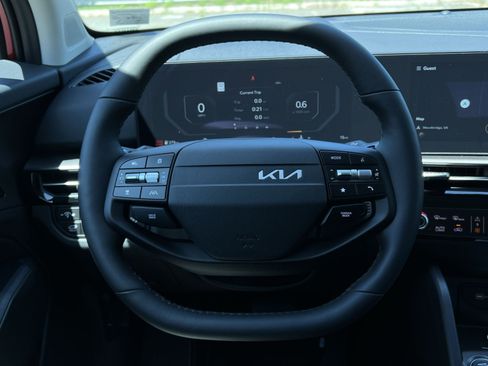 New 2026 Kia Sportage SX AWD/4WD image 31