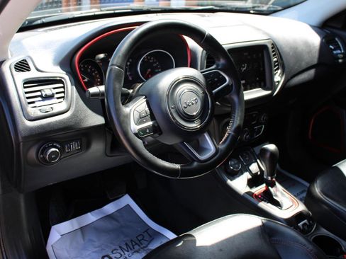 Used 2018 Jeep Compass Trailhawk w/ Safe & Security Group AWD/4WD image 17