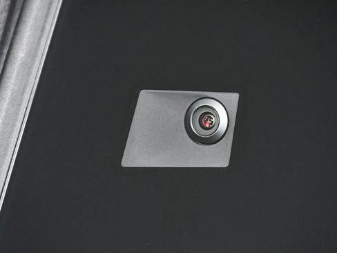 Used 2025 Tesla Cybertruck AWD Crew Cab image 13