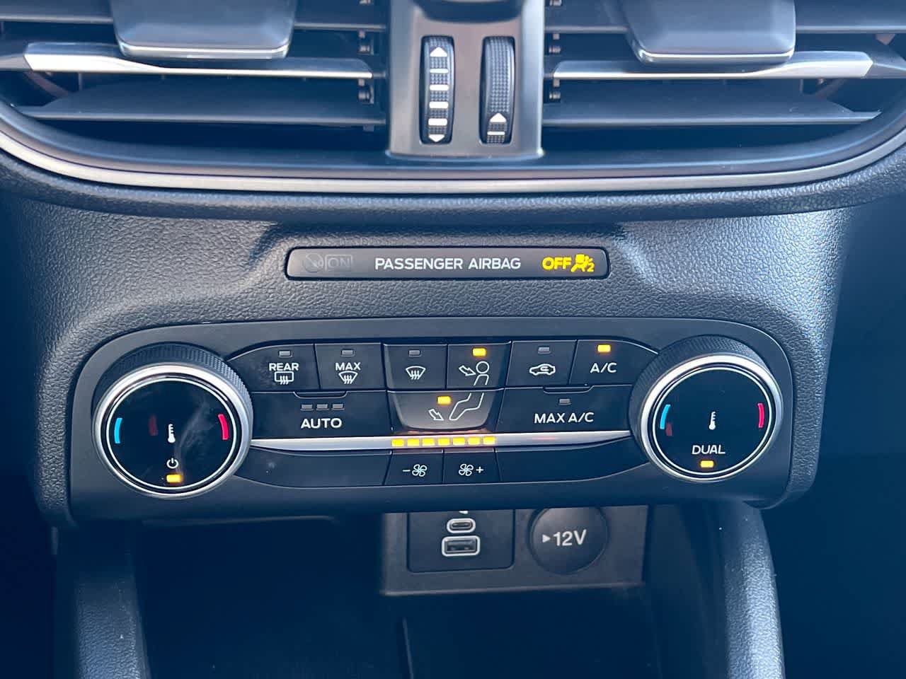 Used 2025 Ford Escape Active AWD/4WD image 19