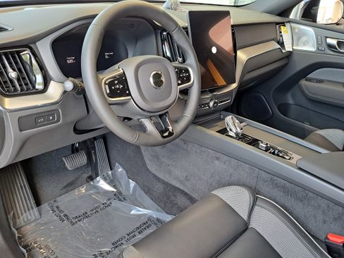 New 2026 Volvo XC60 T8 Polestar AWD/4WD image 5