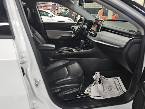 Used 2022 Jeep Compass Limited image 10