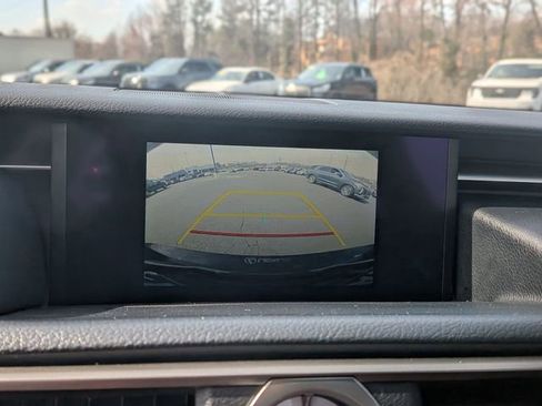 Used 2016 Lexus RC 200t image 22