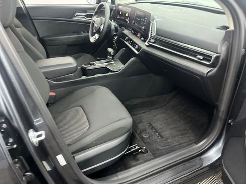 Certified 2024 Kia Sportage LX image 30