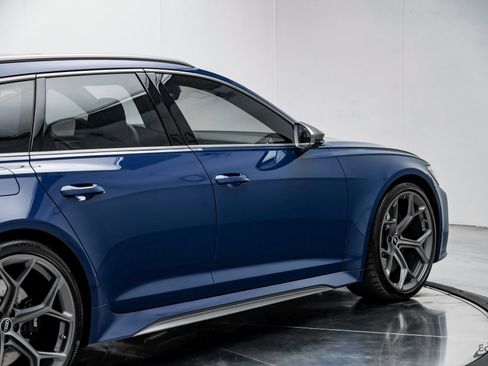 Used 2025 Audi RS 6 performance image 15