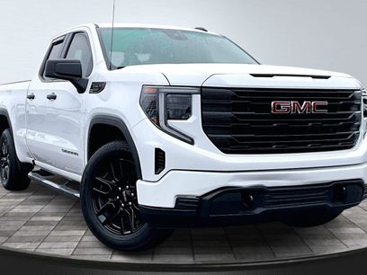 Used 2024 GMC Sierra 1500 Pro w/ Graphite Edition