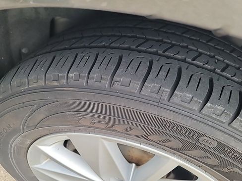 Used 2018 Volkswagen Golf S image 15