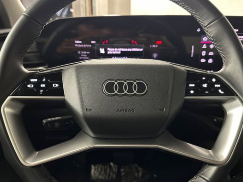 Used 2025 Audi Q5 Premium w/ 19" Wheel Package AWD/4WD image 23
