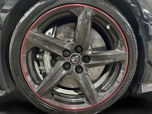 Used 2024 Chevrolet Corvette Z06 w/ Z07 Performance Package RWD image 29