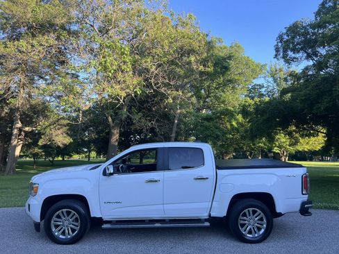 Used 2016 GMC Canyon SLT AWD/4WD image 6