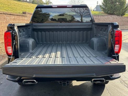 Used 2023 GMC Sierra 1500 Elevation w/ X31 Off-Road Package image 9