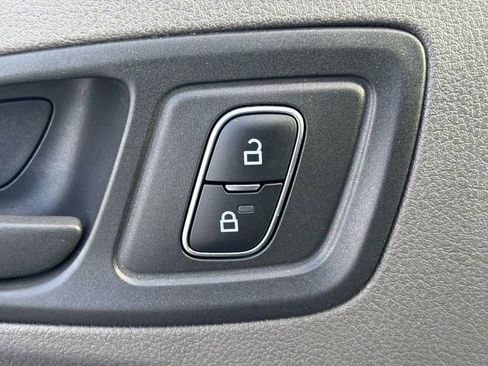 Used 2022 Ford Transit Connect XL image 19