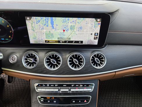 Used 2023 Mercedes-Benz E 450 Cabriolet image 17