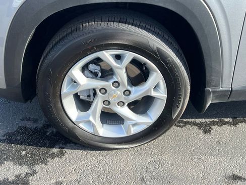 Certified 2025 Chevrolet Trax LS w/ LS Convenience Package image 11