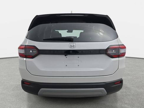 Certified 2024 Honda Pilot EX-L image 6