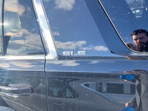 Used 2018 GMC Yukon SLE w/ Convenience Package image 19