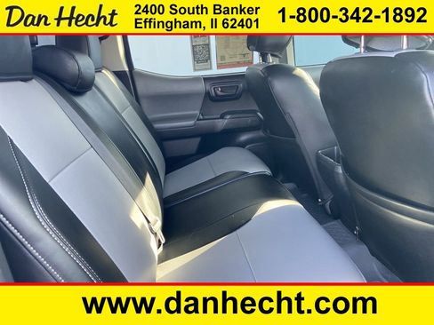 Used 2020 Toyota Tacoma SR image 6