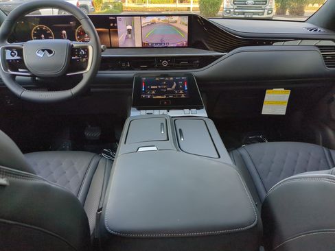 New 2026 INFINITI QX80 Autograph w/ Premium Cargo Package image 14