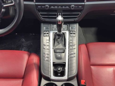 Used 2020 Porsche Macan S AWD/4WD image 19