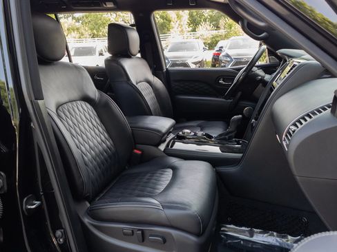 Used 2021 INFINITI QX80 Sensory w/ All-Season Package AWD/4WD image 30
