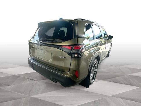 Used 2026 Subaru Forester Touring AWD/4WD image 8