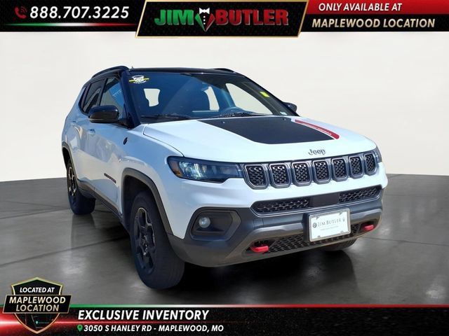 Used 2023 Jeep Compass Trailhawk AWD/4WD image 6