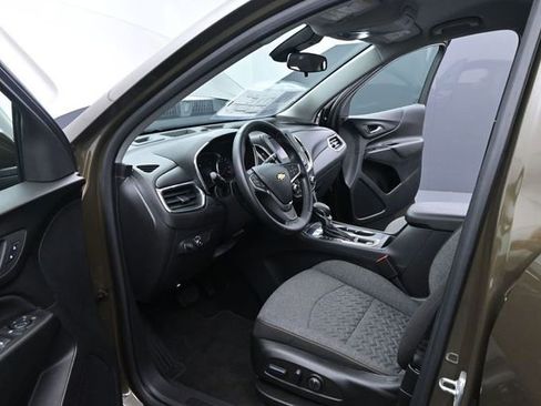Certified 2023 Chevrolet Equinox LT FWD image 9