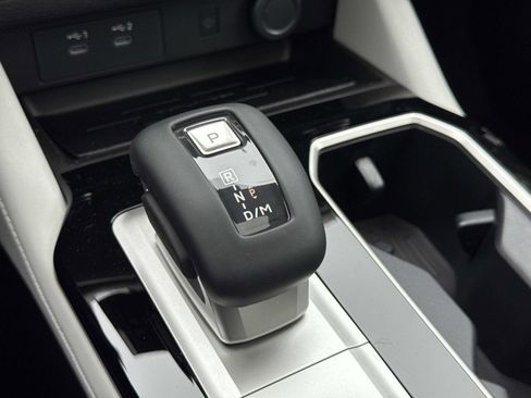 New 2026 Mitsubishi Outlander SE image 23