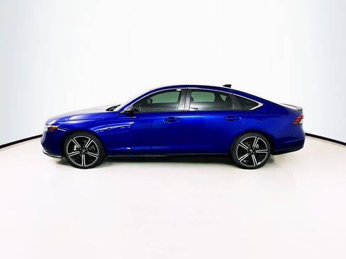 Used 2023 Honda Accord Sport image 4