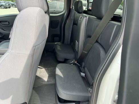 Certified 2025 Nissan Frontier S w/ S Utility Package image 15