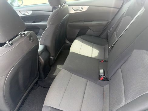 Used 2024 Kia Forte LXS w/ LXS Technology Package FWD image 32