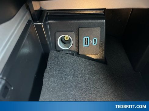 Certified 2023 Ford Explorer XLT w/ Equipment Group 202A image 35