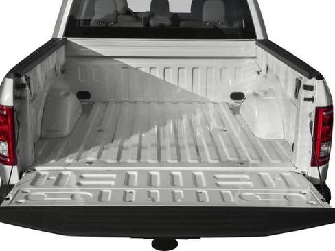 Used 2016 Ford F150 XLT w/ Equipment Group 302A Luxury AWD/4WD image 14