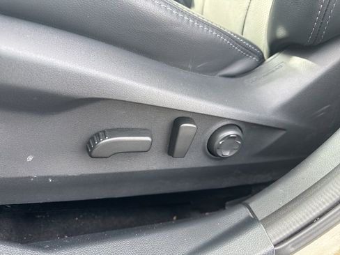 Certified 2025 Subaru Outback Limited image 18