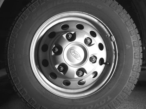Used 2020 Ford Transit 150 Low Roof AWD image 10