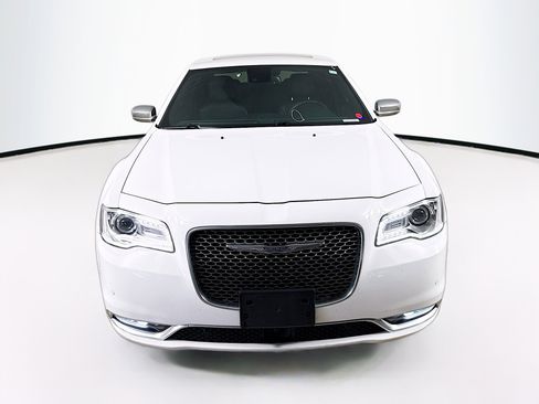 Used 2016 Chrysler 300 C Platinum w/ Safetytec Plus Group image 3