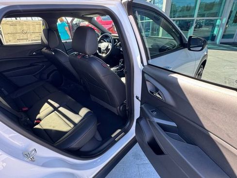 New 2026 Chevrolet Trax RS w/ Driver Confidence Package image 21