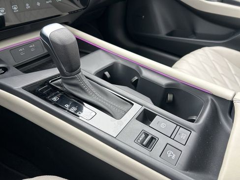 New 2026 Nissan Sentra SL w/ Floor Mat Package image 38