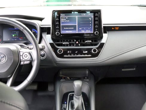 Used 2020 Toyota Corolla XSE image 17