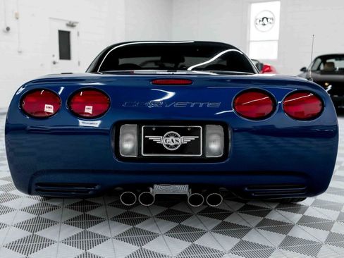 Used 2004 Chevrolet Corvette Z06 w/ Z06 Preferred Equipment Group image 8