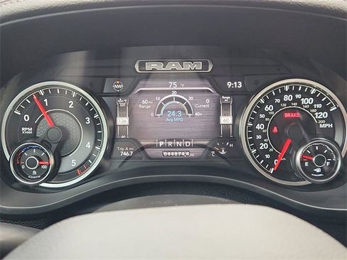 Used 2022 RAM 1500 Laramie w/ Laramie Southwest Edition image 12