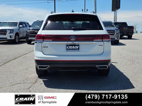 Used 2024 Volkswagen Atlas SE AWD/4WD image 7